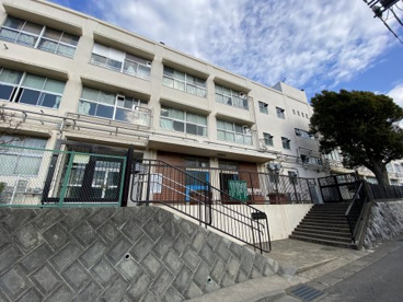 横浜市立都岡小学校の画像1