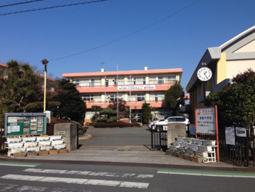 鴻巣中学校の画像1