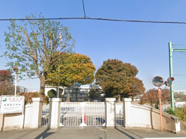 鴻巣市立鴻巣東小学校の画像1
