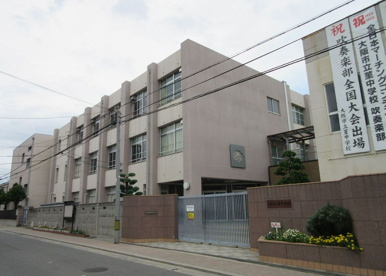 菫中学校の画像1