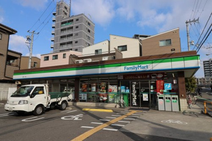 ファミリーマート 諏訪一丁目店の画像1