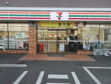 セブンイレブン 狭山東三ツ木店の画像1