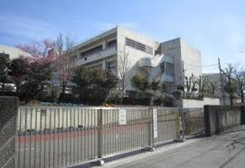 横浜市立鴨志田緑小学校の画像1