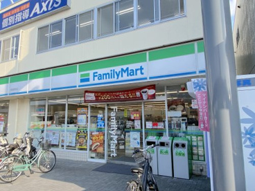 ファミリーマート 熊取駅前店の画像1