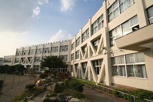 昭島市立拝島第三小学校の画像1