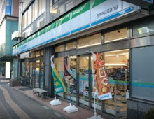 コンビニエンスストア ファミリーマート 吉祥寺公園通り店