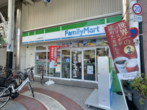 ファミリーマート　千鳥橋駅前店