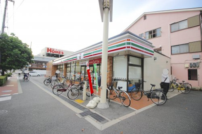 セブンイレブン 大阪南津守1丁目店の画像1