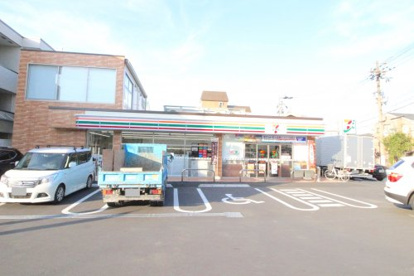 セブンイレブン 大阪山之内1丁目店の画像1