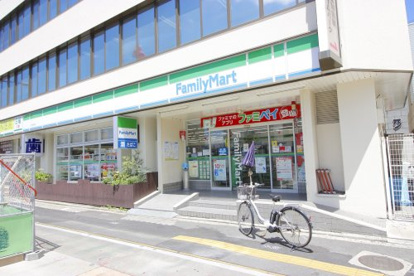 ファミリーマート 北加賀屋店の画像1