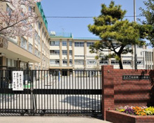 豊島区立池袋第一小学校