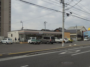 セブンイレブン松山古三津1丁目店の画像1
