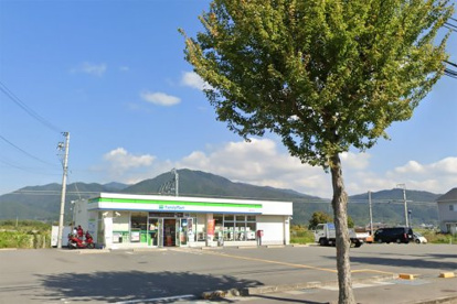 ファミリーマート 亀岡河原町店の画像1