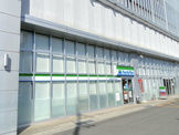 ファミリーマート イル・サローネ貝塚店
