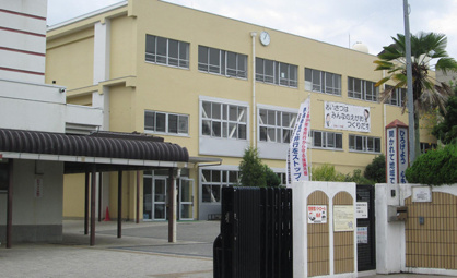 羽曳野市立西浦小学校の画像1