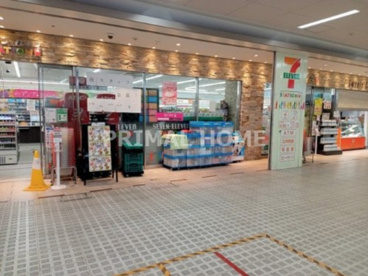 セブンイレブン 京急ST金沢文庫中央店の画像1