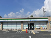 ファミリーマート上ヶ原店