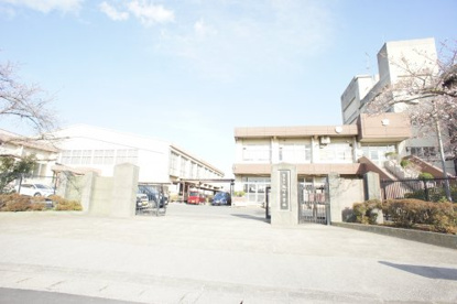 松戸市立旭町中学校の画像1