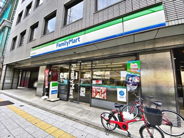 ファミリーマート 代々木四丁目店の画像1