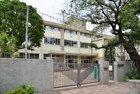 中野区立南中野中学校の画像1