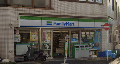 ファミリーマート 横浜石川町店の画像1