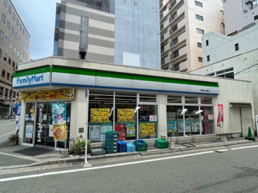 ファミリーマート博多明治公園店の画像1