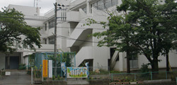 葉山町立上山口小学校の画像1