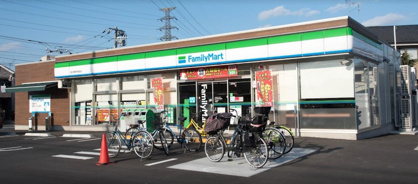 ファミリーマート 国立青果市場前店の画像1