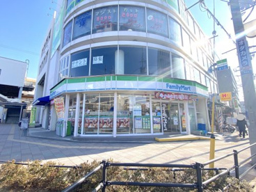 ファミリーマート 貝塚駅前店の画像1