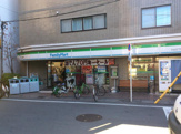 ファミリーマート 小山三丁目店