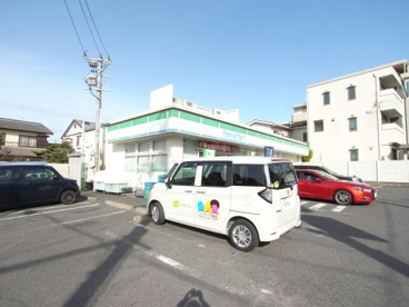 ファミリーマート 呼続二丁目店の画像1