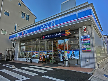 ローソン 横浜中央二丁目店の画像1