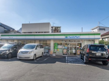 ファミリーマート 中野中央一丁目店の画像1