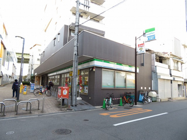 ファミリーマート 阪神出来島駅前店の画像1