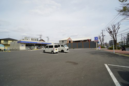 ローソン 千葉生実町店の画像1