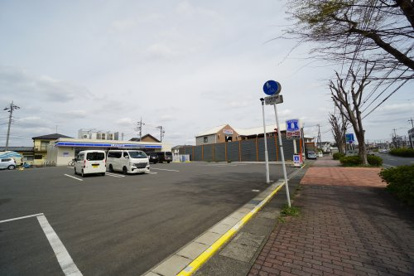 ローソン 千葉生実町店の画像2