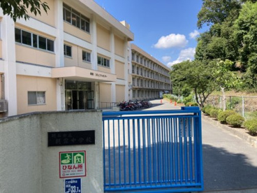 明石市立朝霧中学校の画像1