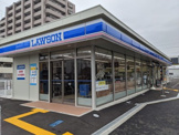 コンビニエンスストア ローソン JR塚口駅北店