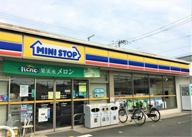 ミニストップ 茨木春日店の画像1