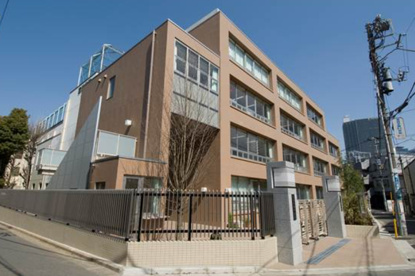 私立宝仙学園高校の画像1