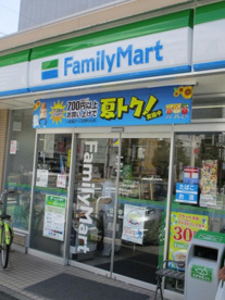 ファミリーマート 則武本通店の画像1