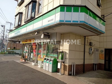 ファミリーマート 横浜白根店の画像1