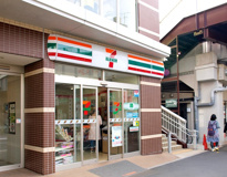 セブンイレブン 横浜大和町店