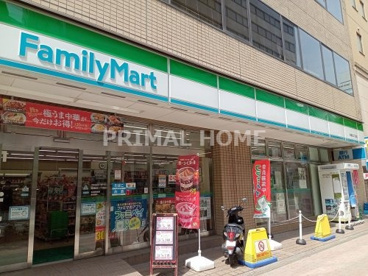ファミリーマート 新横浜二丁目店の画像1