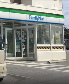沖縄ファミリーマート 東風平屋宜原店の画像1