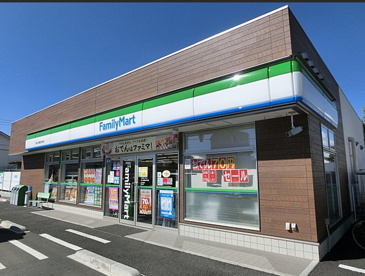 ファミリーマート 道野辺中央店の画像1
