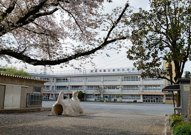 三鷹市立中原小学校の画像1