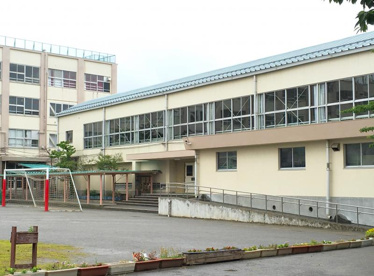 足立区立第五中学校の画像1