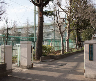 国分寺市立第三中学校の画像1