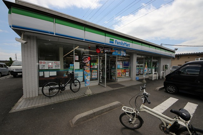 ファミリーマート 羽村神明台店の画像1